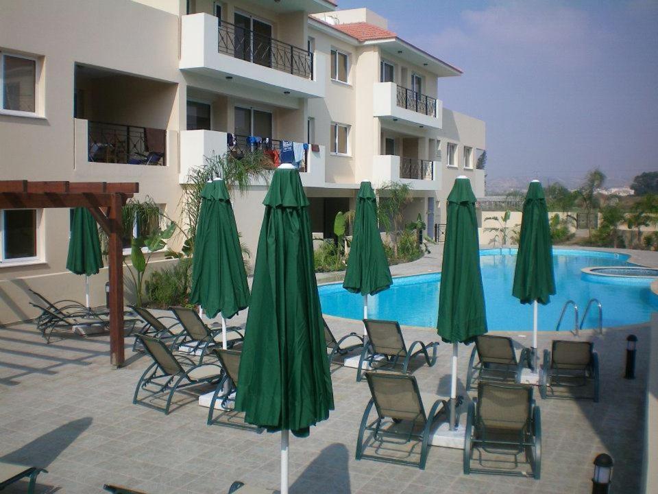 103 Elegant 2 Bed Apartment With Free Wifi, Ac, Pool & Gym! Larnaca Extérieur photo