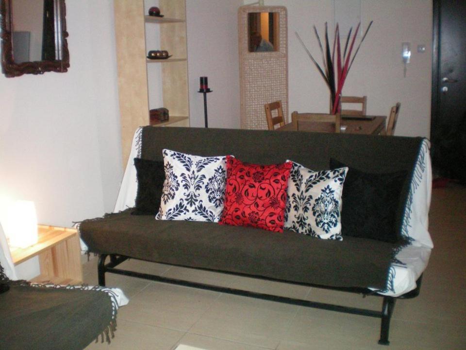 103 Elegant 2 Bed Apartment With Free Wifi, Ac, Pool & Gym! Larnaca Extérieur photo