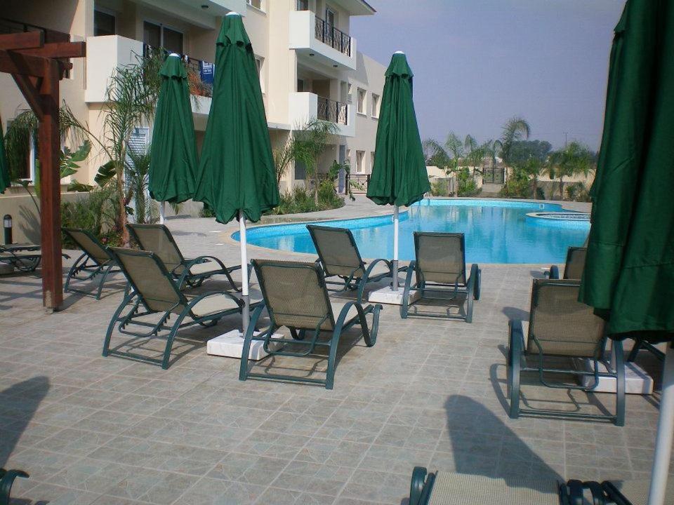 103 Elegant 2 Bed Apartment With Free Wifi, Ac, Pool & Gym! Larnaca Extérieur photo